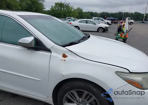 2016 Toyota Camry Xle/Se/Le/Xse/Se W/Special Edition Pkg z USA, uszkodzony, nr VIN 4T1BF1FK0GU552716